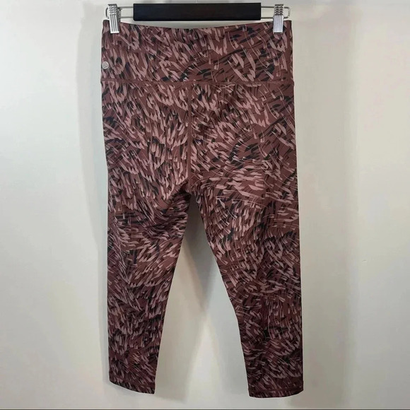 Zella High Waist Studio  Crop Leggings - Picture 8 of 11